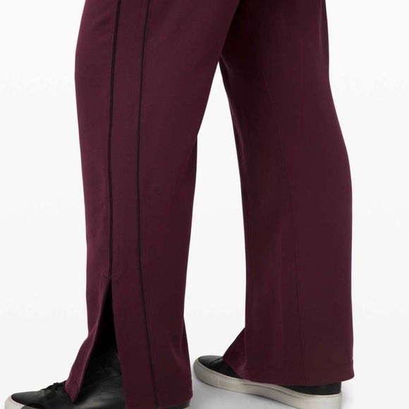 Lululemon On the Right Track Pants Size 4 - Picture 3 of 4